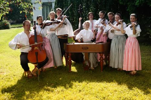 Folk group Pramínky from Kopřivnice.